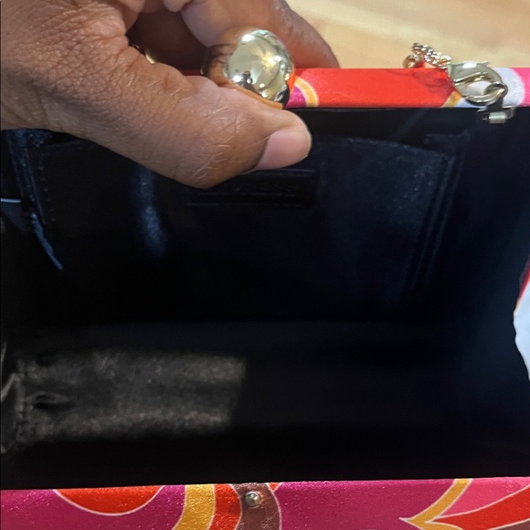 😻Express Pink and Orange Clutch with Gold Chain - Picture 3 of 4
